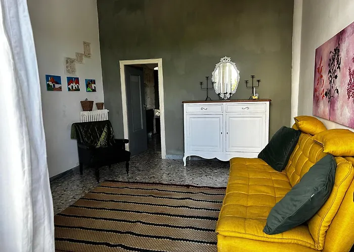 Alojamento de Acomodação e Pequeno-almoço A_casa_da_leo La Correggia